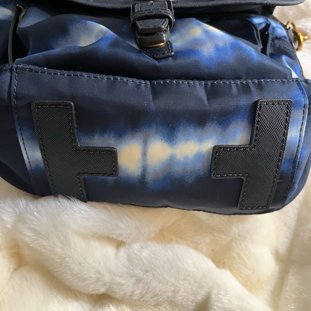 Tory Burch Tie Dye Scout Nylon Crossbody Bag Blue - Picture 4 of 6
